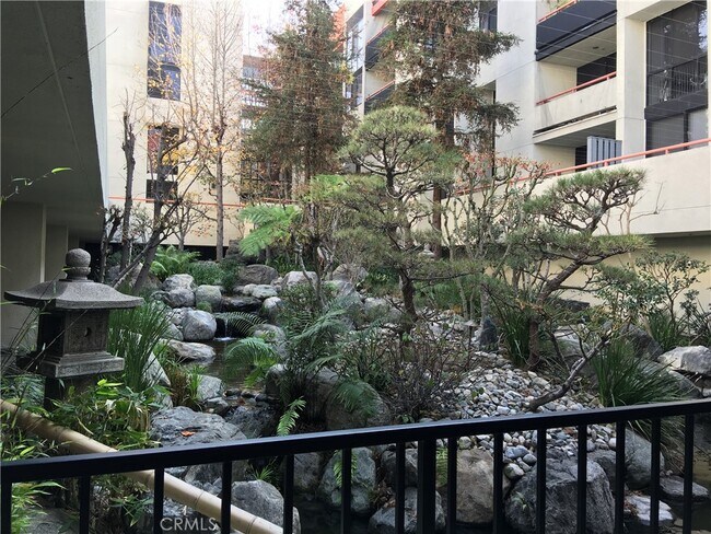 Photo - 222 S Central Ave