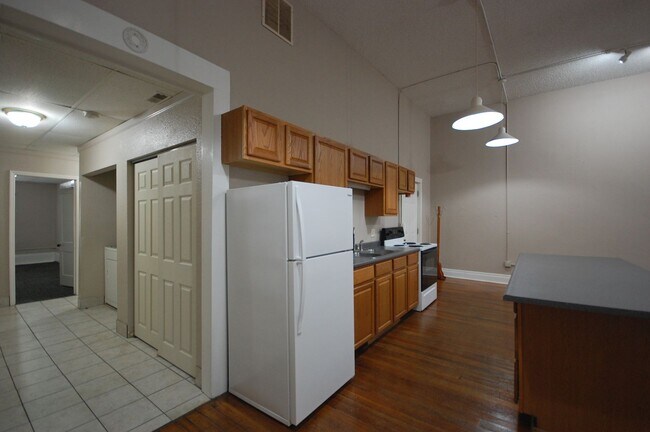 Photo - 717.5 Story St Unit 717.5