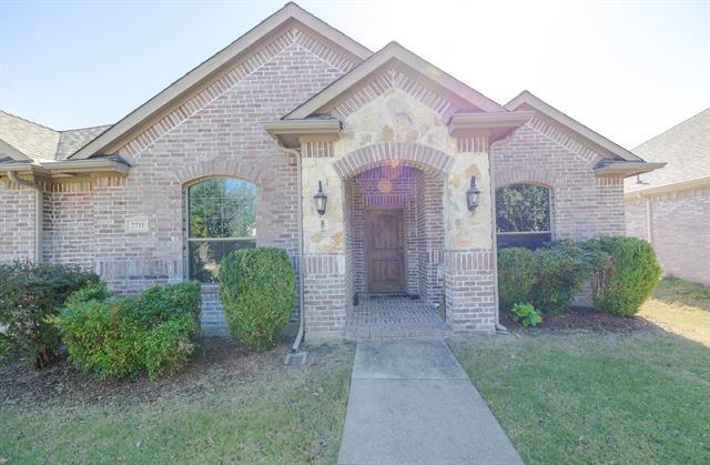 Photo - 2711 Sugar Maple Dr