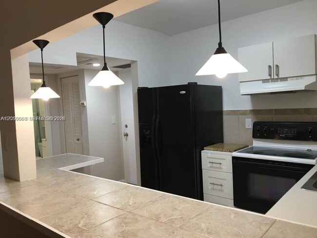 Photo - 259 S Cypress Rd Unit 527