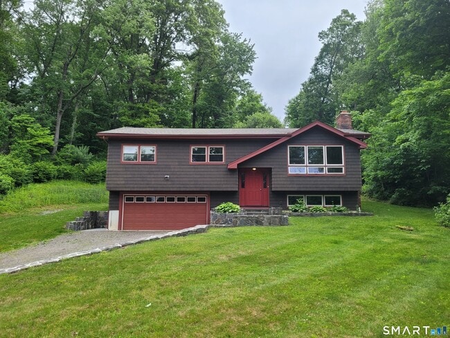 Building Photo - 163 Candlewood Lake Rd