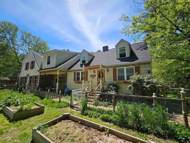 Photo - 133 Raymond Rd