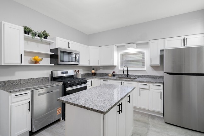 Photo - 1123 Brabec St