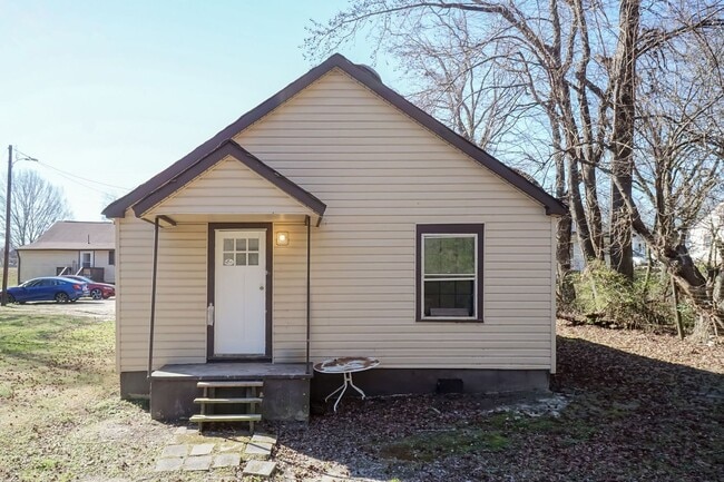 Photo - Three Bedroom Home!