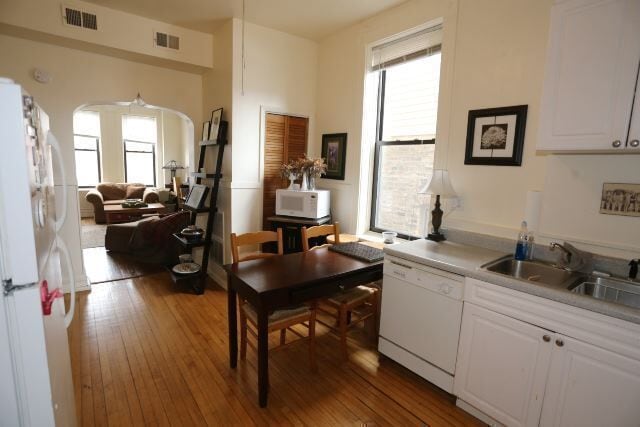 Photo - 2031 W Moffat St Unidad 3