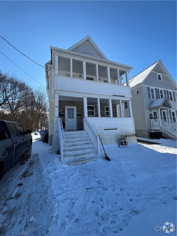 Building Photo - 126 Cottage St Rental