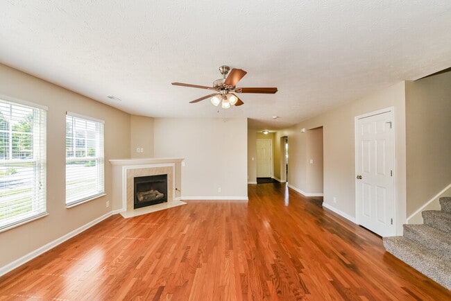 Photo - 179 Sophie Dr