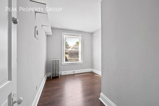 Photo - 2356 Stratford Ave