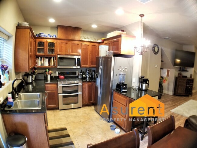 Photo - 2200 E Barnett Rd