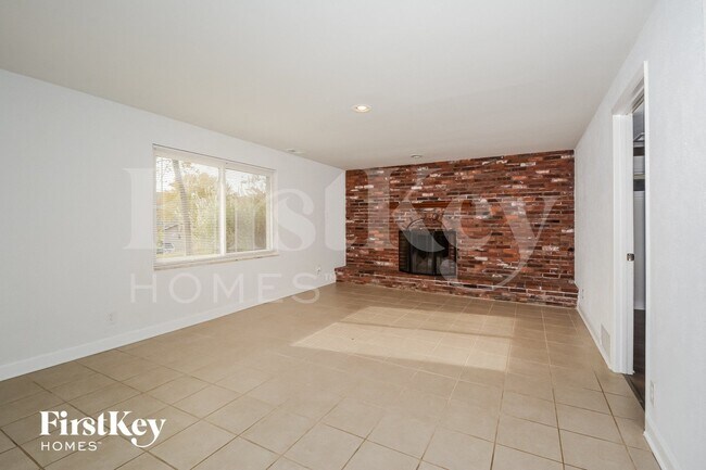 Photo - 1865 Waybridge Ln