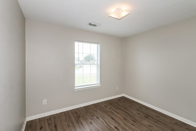 Photo - 6919 Garnet Trail Ln