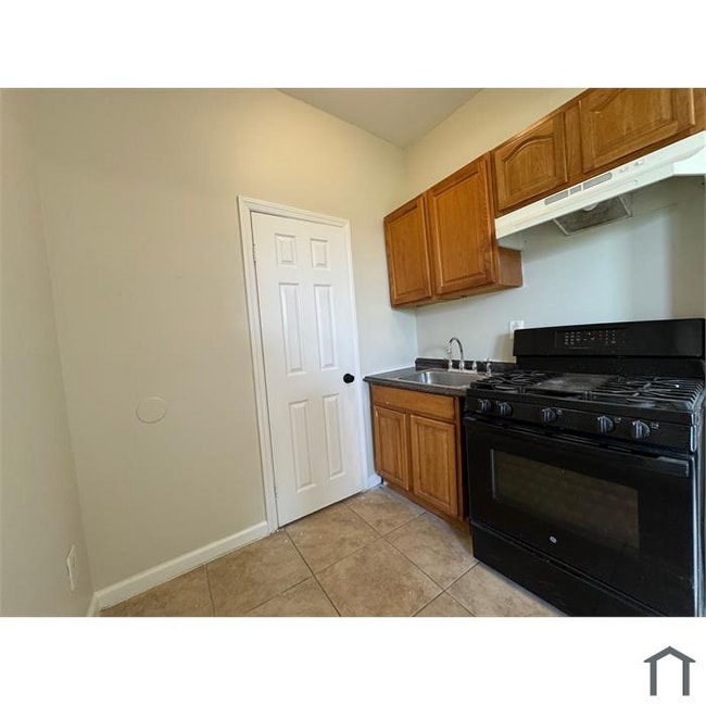Photo - 142 Johnson Ave Unidad 4BR