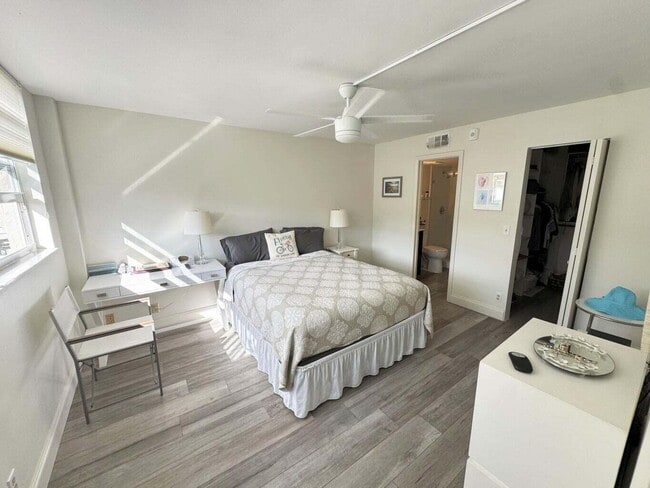 Photo - 2929 S Ocean Blvd Unidad 4130