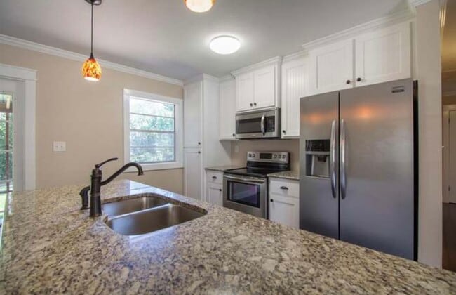 Photo - 1136 Carissa Dr