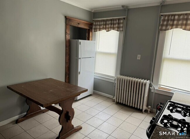 Photo - 352 Elm St Unit 1st fl.