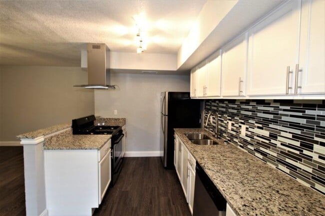 Photo - 6509 Berkman Dr Unit 102