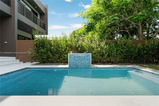 Building Photo - 2842 SW 32nd Ct Rental