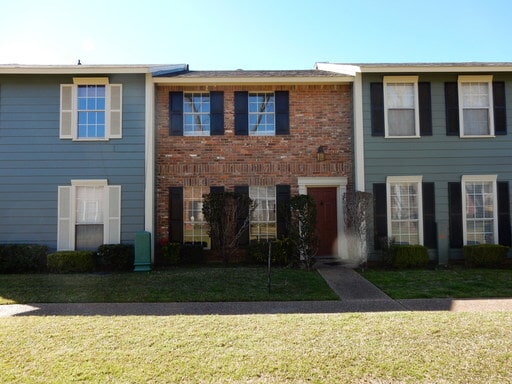 Building Photo - River Oaks Townhouse 3 bed/ 2.5 bath