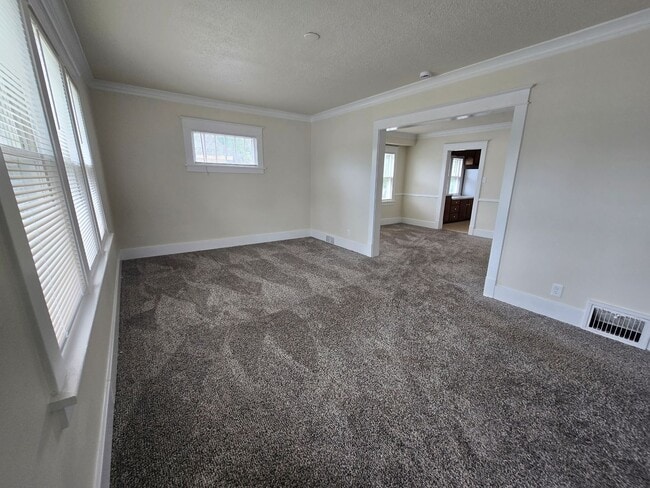 Photo - 1109 Dousman St