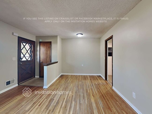 Photo - 600 57th Ave NE