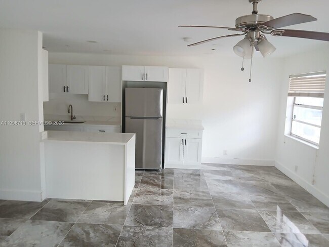 Photo - 812 SW 13th St Unit 812