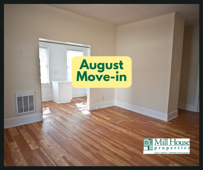 Building Photo - Adorable studio apartment, walk to UNC and downtown! Utilities included!