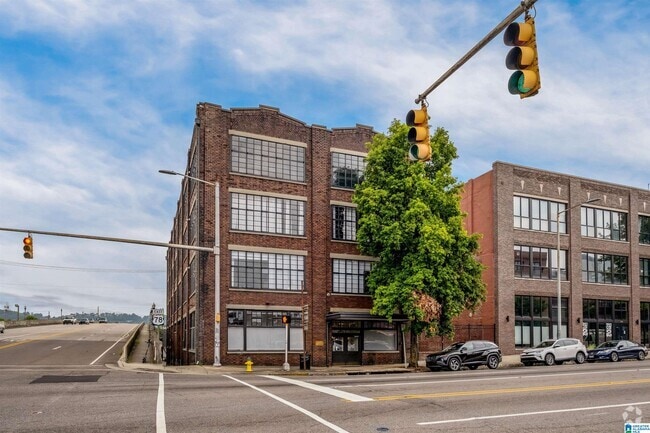 Building Photo - 2329 1st Ave N Unit 202 Rental