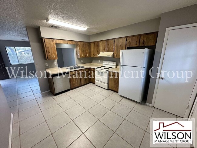 Photo - 1912 Wizard Ct