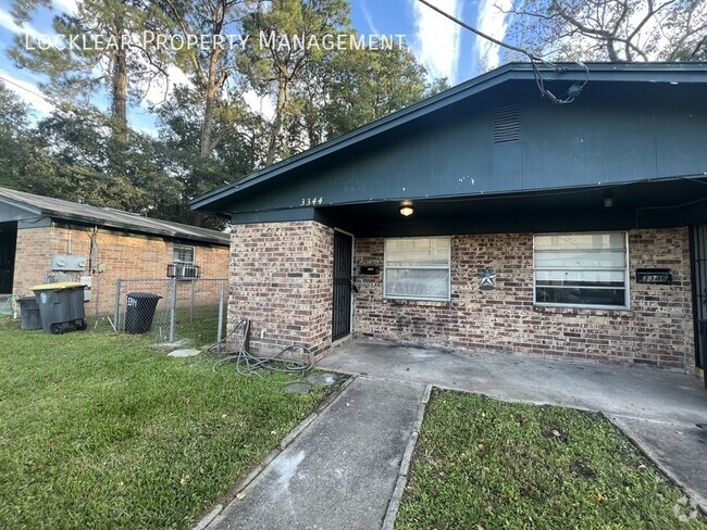 Building Photo - Beautiful 2-Bed, 1-Bath Duplex Rental