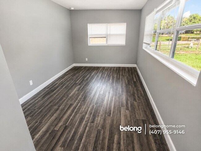 Photo - 1518 Oranole Rd