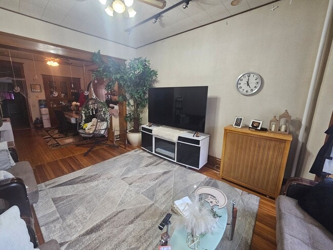 Photo - 1132 W Wrightwood Ave Unit 1132-1