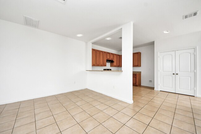 4335 Oak Ridge Dr Unit A