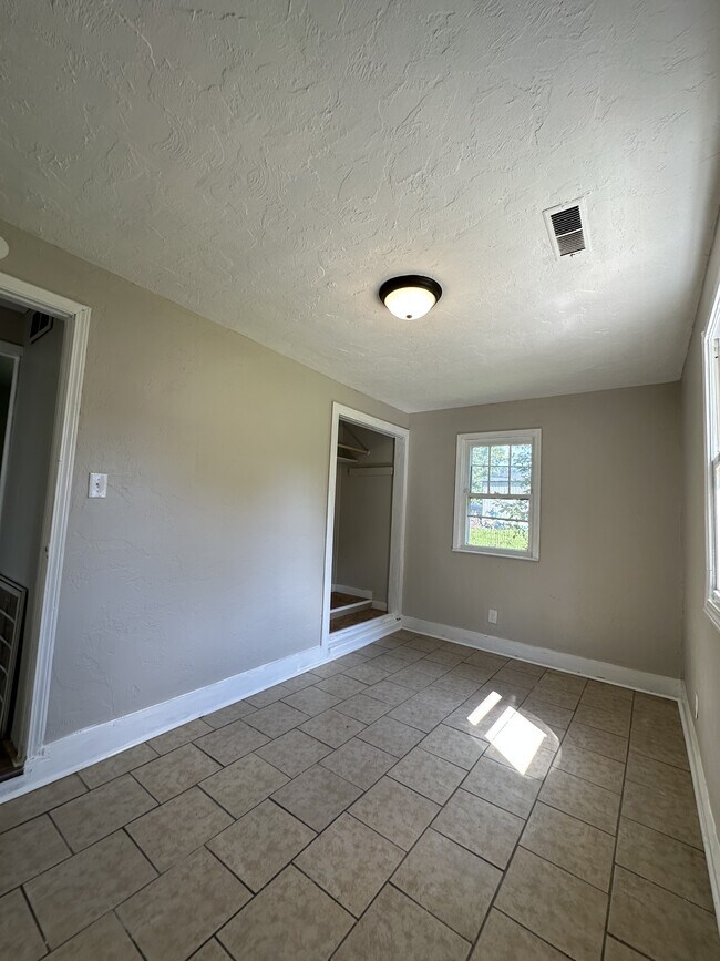 Photo - 3411 Burton Pl