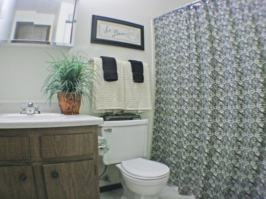 Baño - Condor Garden Apartments