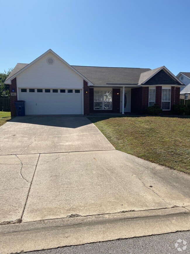 Building Photo - Gorgeous 3 Bed / 2 Bath Home in Fort Smith...