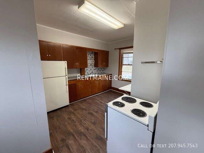 Photo - 225 Center St Unidad 2