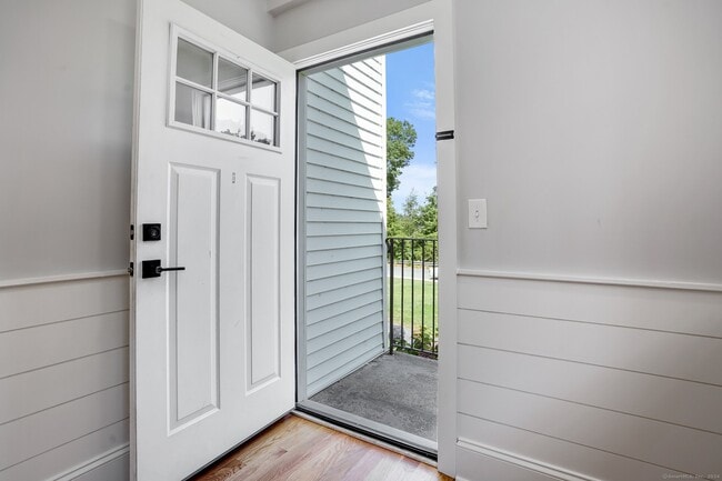 Photo - 30 Fairmont Pl