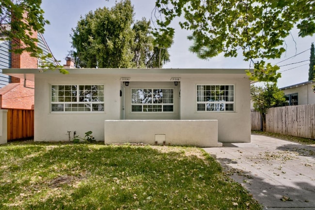 Photo - 21214 Montgomery Ave