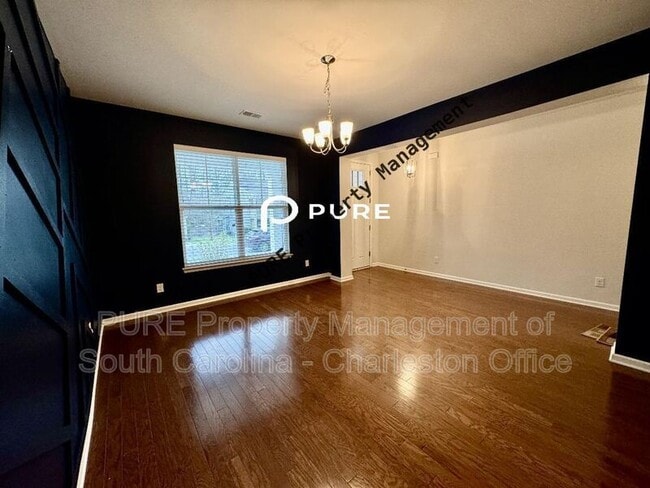 Photo - 154 Hickory Ridge Way