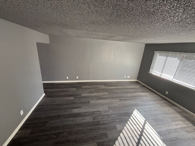 Photo - 6052 N College Ave