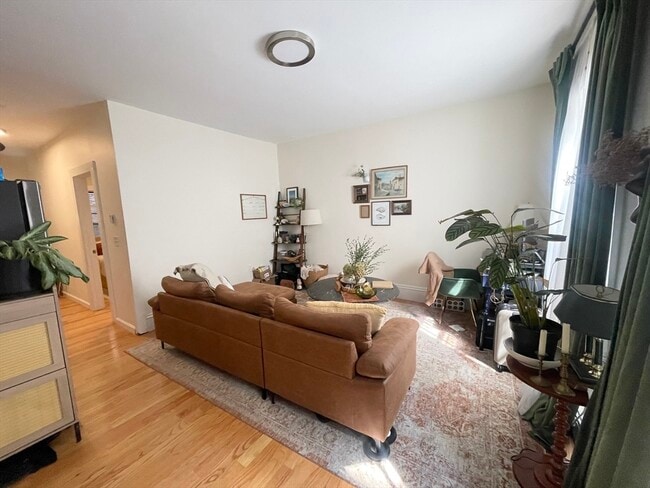 Photo - 13 S Russell St Unit 1