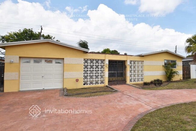 Photo - 7937 Fairway Blvd