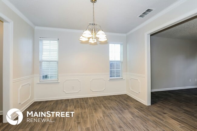 Photo - 1924 Simmons Ln