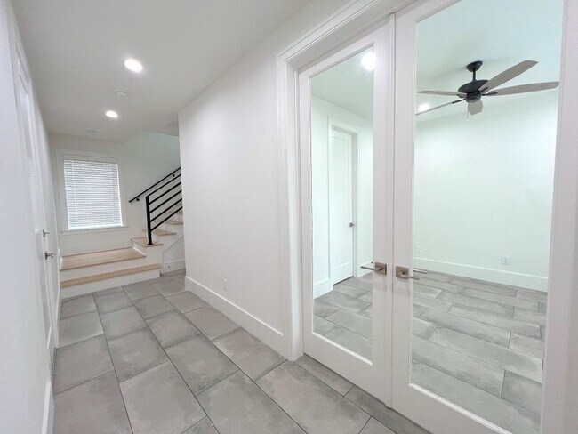 Photo - 2122 Blalock Rd