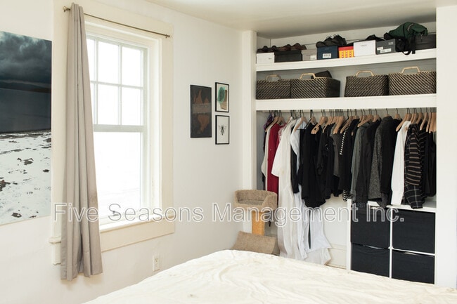 Photo - 32 Intervale Ave