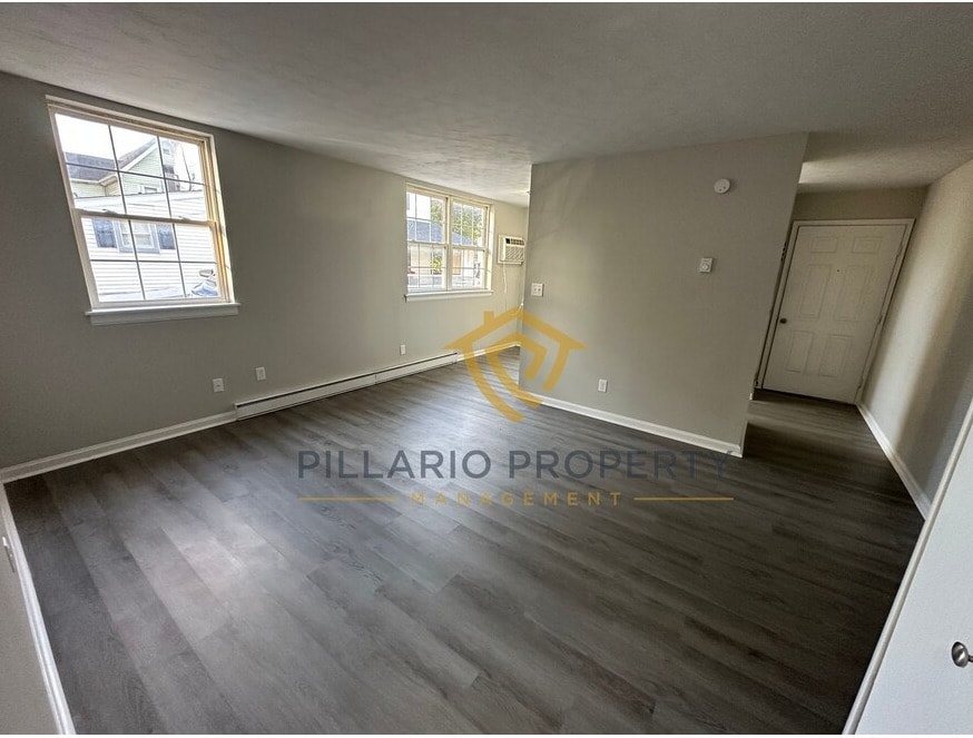 Photo - Washington Square Apartments