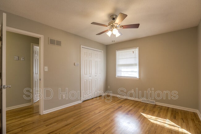 Photo - 6720 E 134th St