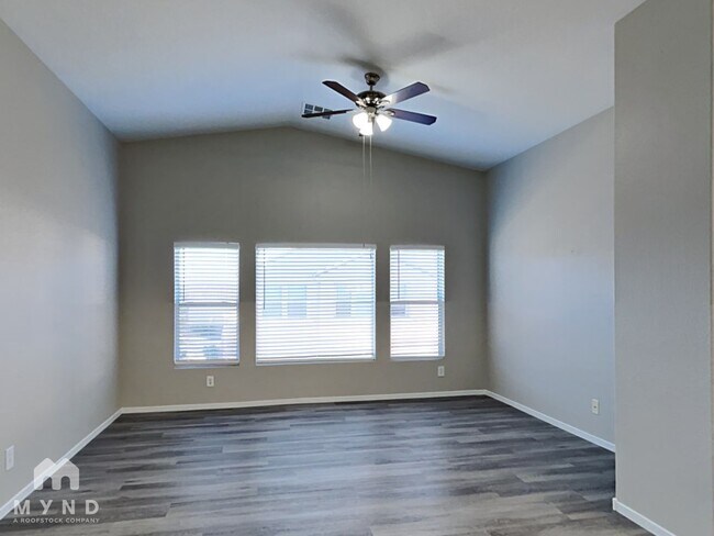Photo - 1633 Lefty Garcia Way