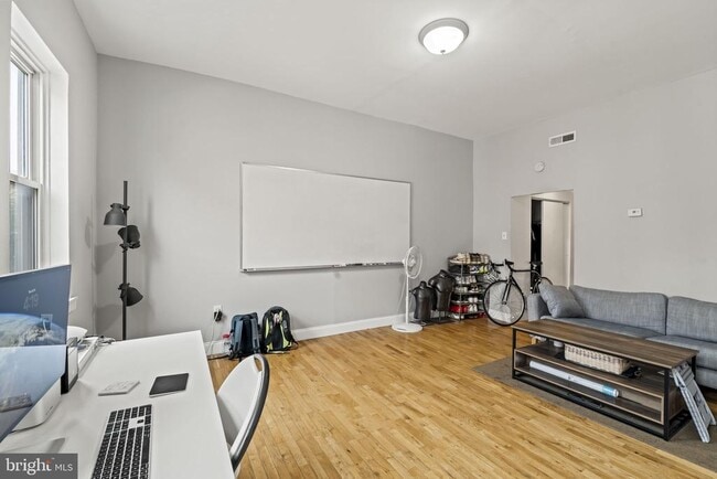Photo - 506 S 5th St