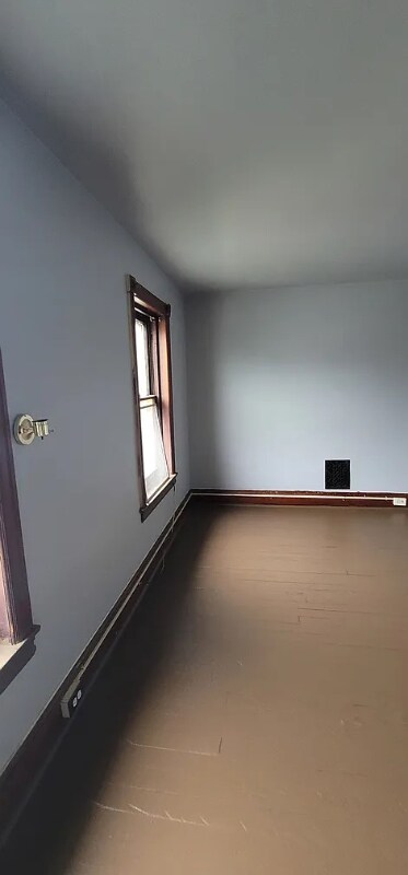 Photo - 82 S 6th Ave House